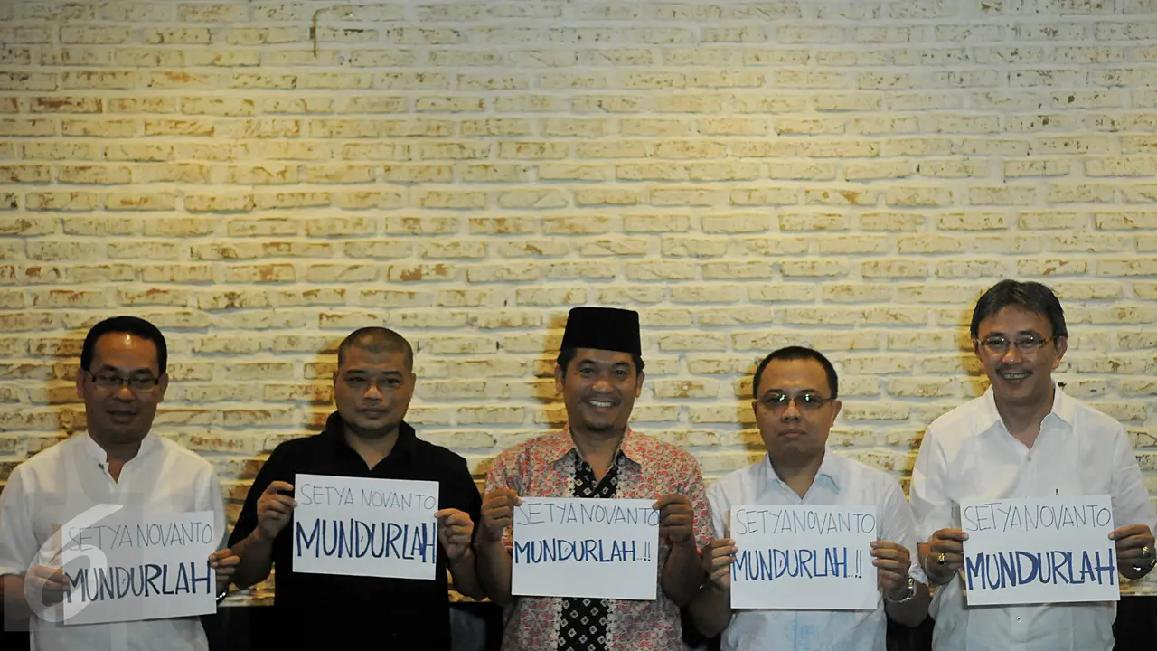 20151129- Koalisi Bongkar Mafia Parlemen Desak Setnov Mundur -Jakarta-Johan Tallo