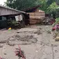 Rumah rusak akibat banjir di Kecamatan Luwuk Timur, Kabupaten Banggai, Sulawesi Tengah, Selasa (30/8/2022). (Foto: BPBD Sulteng).