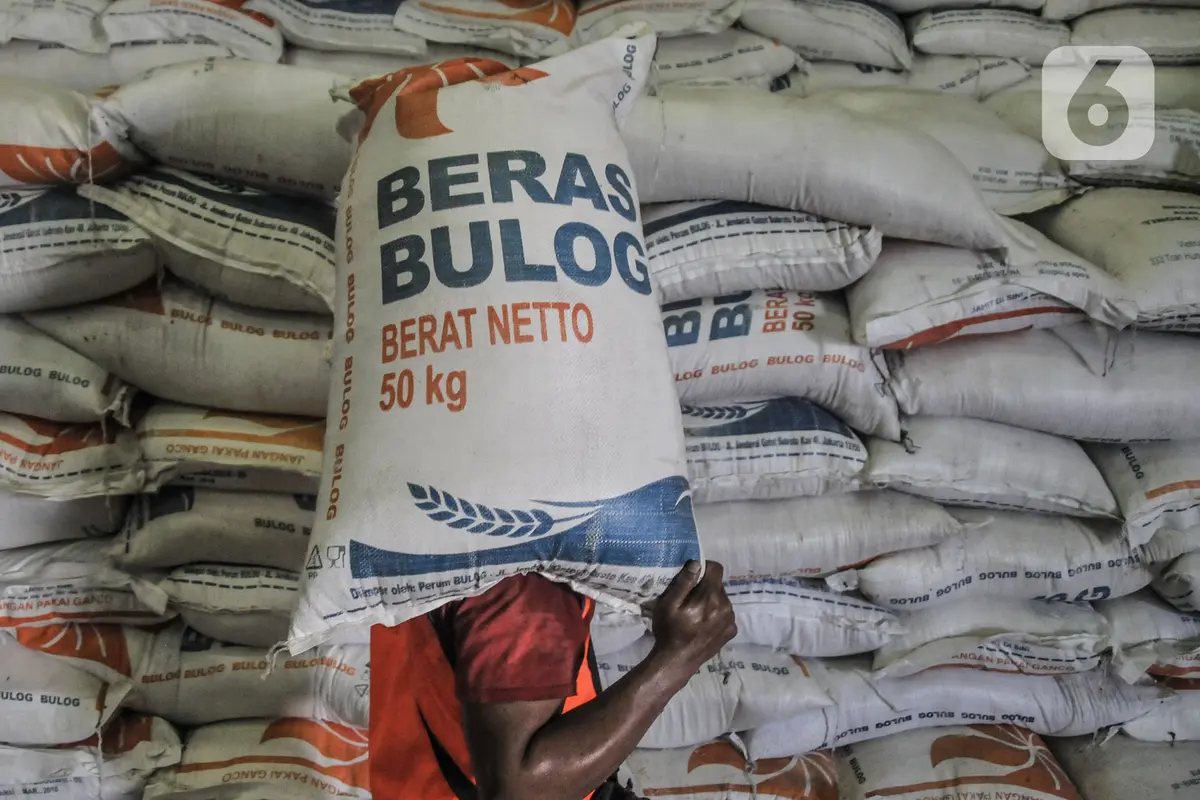 Stok Beras Bulog Aman Hingga Akhir Tahun 2021