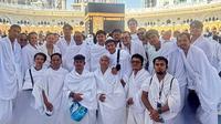 Beberapa pemain Timnas Indonesia menjalani ibadah umrah di Mekkah, Arab Saudi, pada Jumat (3/10/2025). (Bola.com/Dok.Instagram Tegar Diokta).