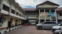 Pengadilan Negeri (PN) Palembang menggelar sidang online kasus dugaan suap yang menjerat mantan Bupati Muara Enim Ahmad Yani (Liputan6.com / Nefri Inge)