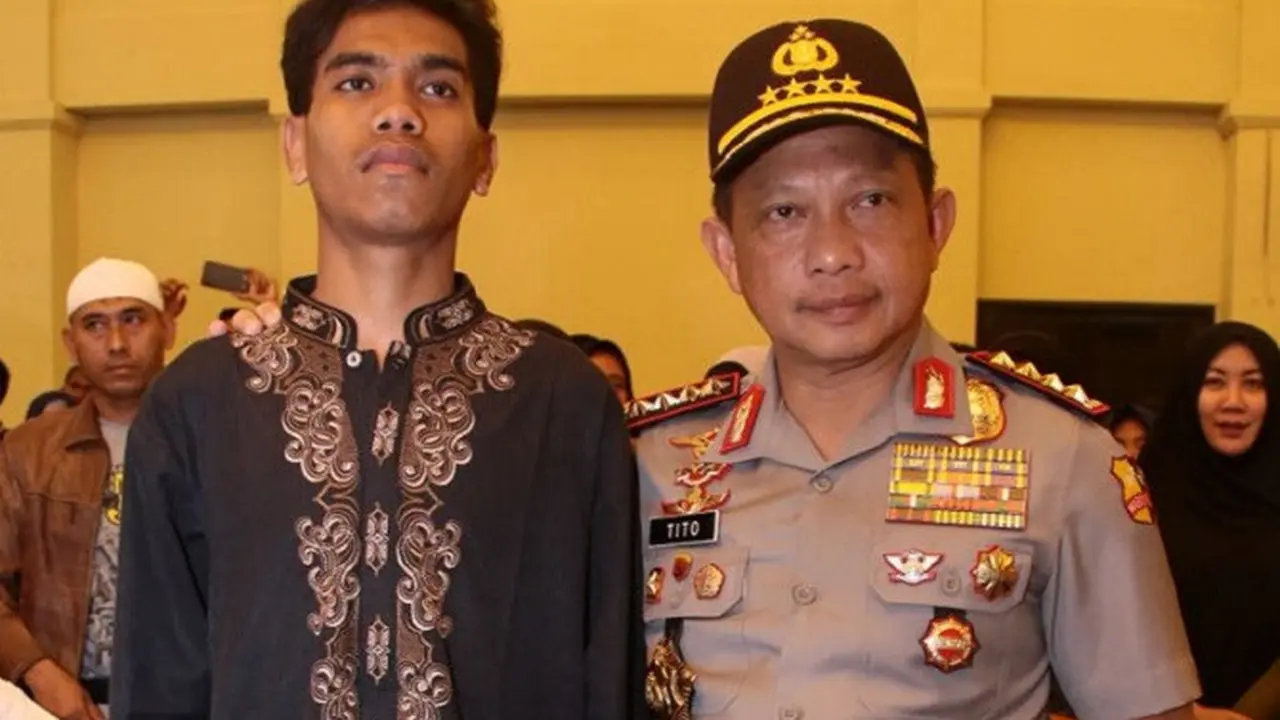 Kapolri Beri Keringanan Putra Almarhum Bripka Mahrum Masuk Kepolisian