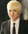 Sungmin terlihat menarik saat rambutnya berwarna blonde. Wajahnya terlihat lebih muda dan menawan ketika rambutnya berwarna pirang. (Foto: soompi.com)
