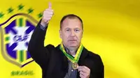 Profil Mano Menezes, Pelatih Sepak Bola Profesional Brasil yang Beberapa Kali Dipecat Tim Asuhannya