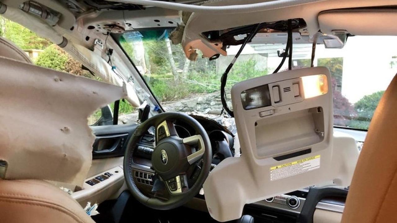 Kabin Rusak Karena Beruang