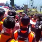 Jenazah Eri Yunanto yang terjatuh ke dalam kawah sedalam 150 meter di Gunung Merapi akhirnya berhasil ditemukan. (Edhie Prayitno Ige/Liputan6.com)