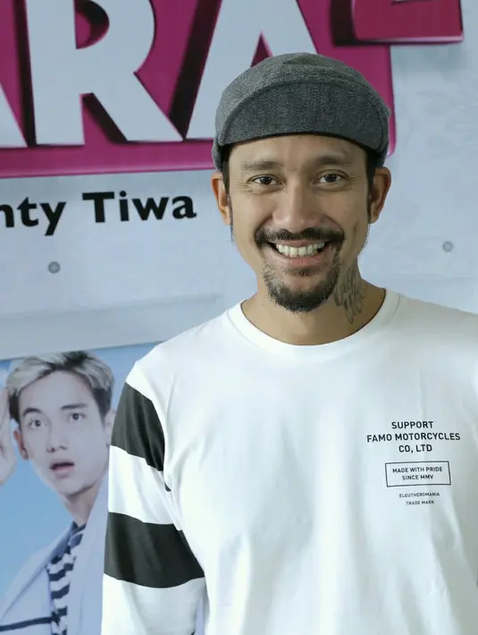 "Katanya, 'Gue pengin kalau elo lagi sama gue, waktunya buat gue,' oh iya kok gua enggak mikir ya. Akhirnya pas dia ngomong gitu, gue nangis sih. Maksud gue, aduh nih anak gue sudah gede juga ya, sudah 18 tahun, sudah bisa mengungkapkan," Tora Sudiro. 