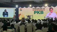Ketum Partai NasDem Surya Paloh menghadiri Harlah ke-26 PKB di JCC Senayan, Jakarta, Selasa (23/7/2024) malam. (Liputan6.com/Winda Nelfira)