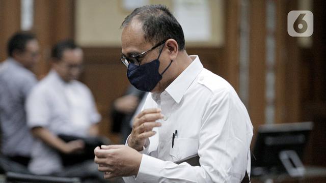 Sidang Vonis Mantan Pejabat Pajak Rafael Alun Ditunda