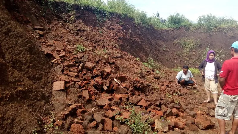 Situs Purbakala Peninggalan Majapahit, Digerus Proyek Tol dan Terancam Dijarah