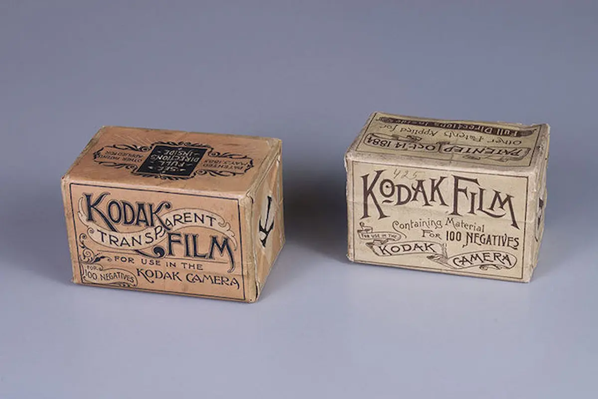 [Bintang] 2 Kotak Rol Film dari Tahun 1880 Lengkapi Koleksi Museum Ini