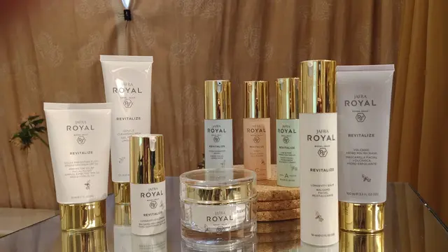 Atasi Penuaan Dini dengan Rangkaian Perawatan dari Royal Jelly