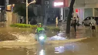 Viral Motor Listrik Tembus Banjir Kemang, Ternyata Ini Rahasianya
