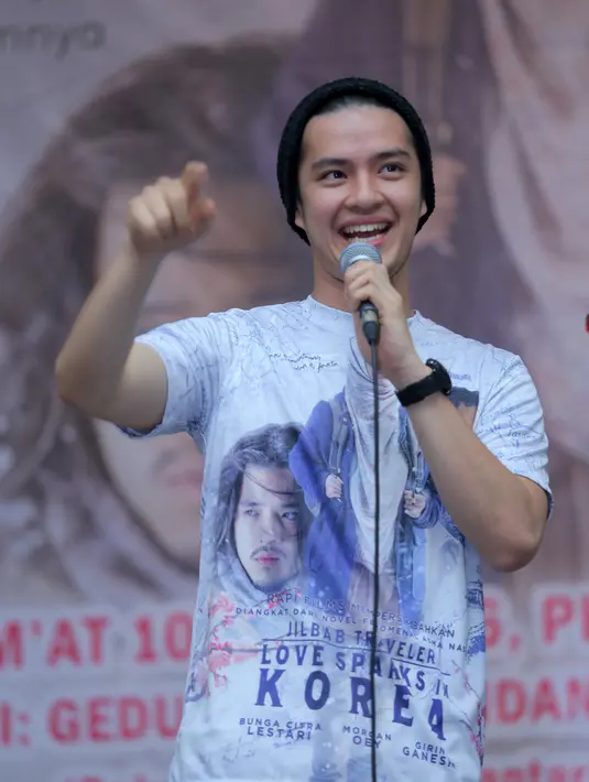 Mantan personel boyband SM*SH banyak bermain dalam sinetron dan film itu mengaku banyak mendapatkan pelajaran tentang toleransi. (Andy Masela/Bintang.com)