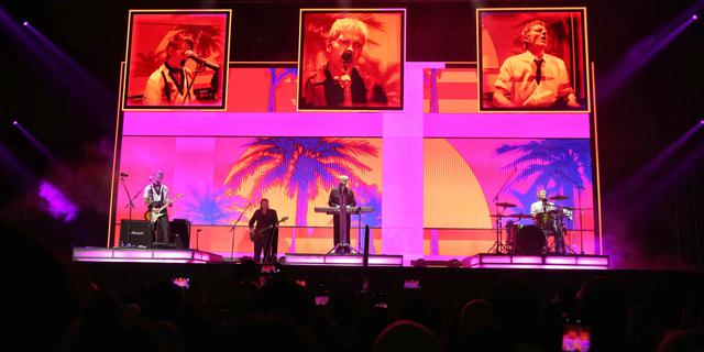 Hadir di Istora GBK, Nostalgia Musik 90an Hangatkan Panggung 90s Intimate 2nd Edition