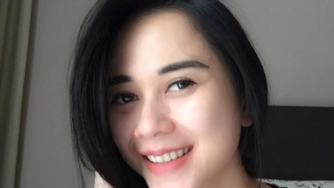 [Bintang] Aura Kasih