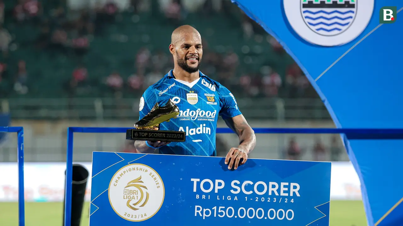 Foto: Parade Para Terbaik Peraih Penghargaan BRI Liga 1 2023/2024, David Da Silva Raih Gelar Top Skor