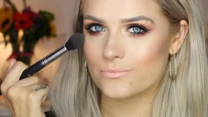 Jordan Bone, Beauty Blogger Lumpuh yang Menginspirasi