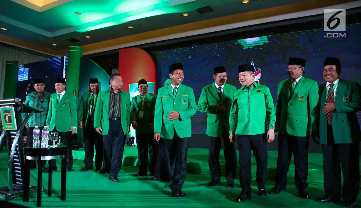 Ketua Umum PPP M Romahurmuziy saat menghadiri Mukernas II & Bimtek Anggota DPRD PPP di Jakarta, Rabu (19/7). Mukernas II PPP membahas persiapan Pilpres 2019 dan sejumlah permasalahan bangsa. (Liputan6.com/Faizal Fanani)