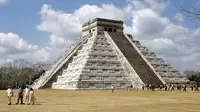 Piramida Kukulkan di Yucatan, Meksiko, yang diambil pada 2016. (dok. AP Photo/Gregory Bull)