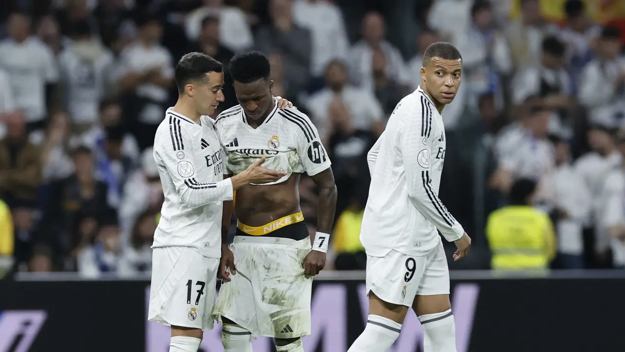 Selebrasi pemain Real Madrid saat melawan Real Sociedad di semifinal kedua Copa del Rey