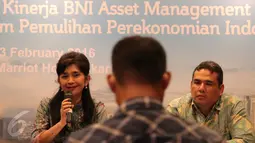 Presiden Direktur BNI-AM Reita Farianti memberikan keteranga pers di Jakarta (3/2). BNI Asset Managemen menjelaskan strategi akselerasi kenerja kerja BNI-AM dalam Memanfaatkan momentum Pemulihan prekonomian Indonesi 2016. (Liputan6.com/Angga Yuniar) 