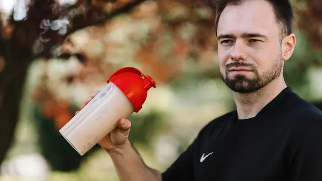 Kepribadianmu Ternyata Bisa Terbaca dari Botol Tumbler yang Kamu Pakai, Cek di Sini