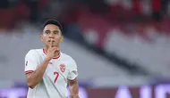 Selebrasi Marselino Ferdinan dalam laga Kualifikasi Piala Dunia 2026 antara Timnas Indonesia vs Arab Saudi, Selasa (19/11/2024). (c) Bola.net/M Iqbal Ichsan