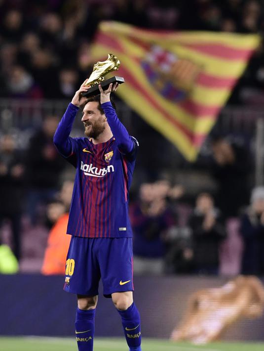 Penghargaan tersebut membuat Lionel Messi Lionel Messi menyamai koleksi empat Sepatu Emas Eropa yang dimiliki Cristiano Ronaldo. (AFP/Javier Soariano)
