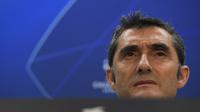 Valverde berencana akan melakukan rotasi pemain saat laga lanjutan grup B Liga Champions yang berlangsung di stadion Camp Nou, Spanyol, Rabu (12/12). El Barca akan ditantang Tottenham Hotspur. (AFP/Lluis Gene)