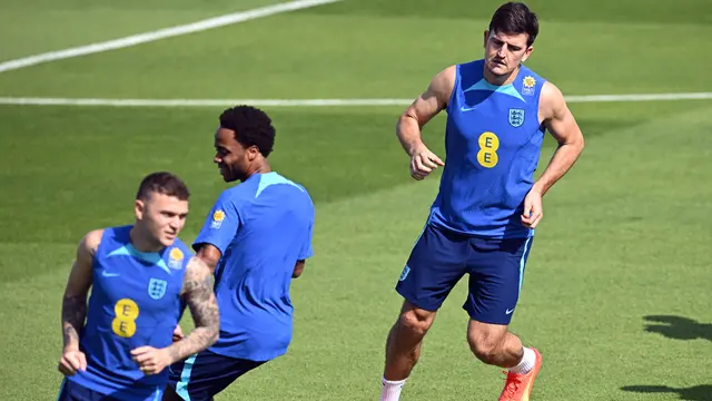 Foto: Timnas Inggris Latihan Pakai Baju Ketiak dan Banyak Minum Air Es saat Latihan Jelang Piala Dunia 2022