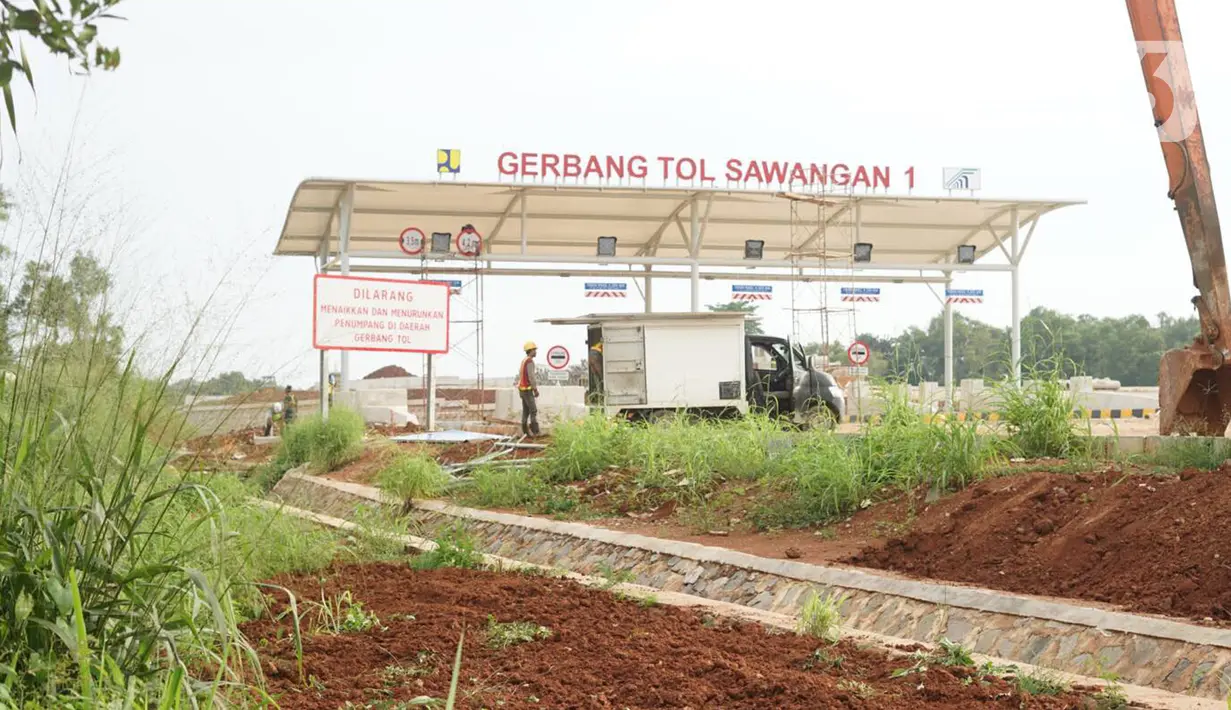 Suasana pembangunan proyek ruas tol Depok-Antasari untuk seksi II yang menghubungkan Jalan Brigif-Sawangan di kawasan Depok, Jawa Barat, Selasa (11/2/2020). Proyek sepanjang 6,3km tersebut ditargetkan beroperasi pada triwulan I-2020. (Liputan6.com/Immanuel Antonius)