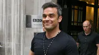 Robbie Williams Protektif Terhadap Putrinya