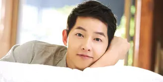 Setelah bermain dalam drama Descendants of the Sun, nama Song Joong Ki semakin dikenal oleh publik. (foto: allkpop.com)