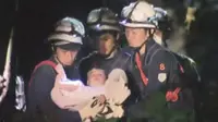 Detik-detik Bayi Diselamatkan dari Reruntuhan Gempa Jepang