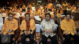 Ketua Umum Partai Hanura Oesman Sapta Odang saat menghadiri Rapat Pleno Partai Hanura, Jakarta, Kamis (4/5). Rapat pleno tersebut juga membahas strategi pemenangan pilpres 2019 mendatang. (Liputan6.com/Johan Tallo)