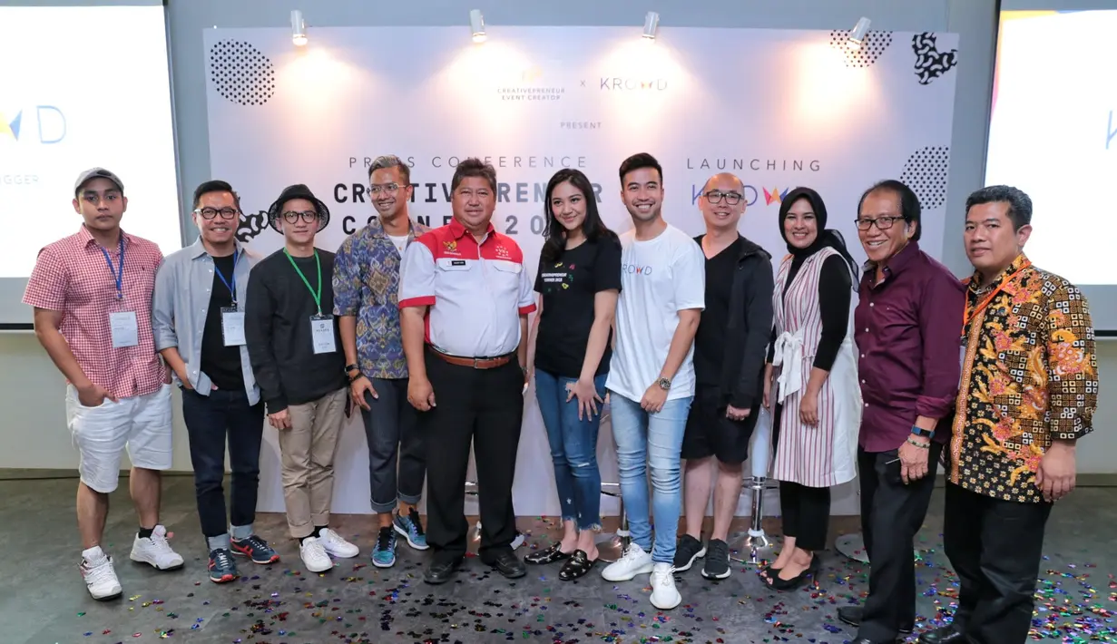 Penyanyi Vidi Aldiano hadir dalam acara Krowd. Layanan yang menyediakan platform kolaborasi antara pemilik ide dan pemilik bakat. Platform ini diinisiasi oleh Vidi Aldiano. (Adrian Putra/Bintang.com)