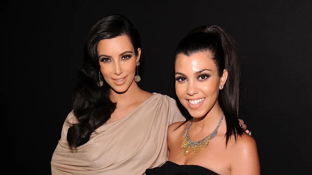 Kim Kardashian dan Kourtney Kardashian