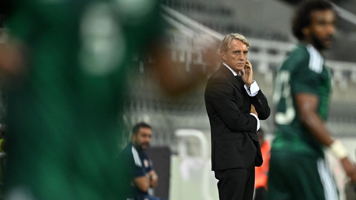 Roberto Mancini Tinggalkan Timnas Italia dan Pindah ke Arab Saudi, Presiden FIGC Merasa Dikhianati