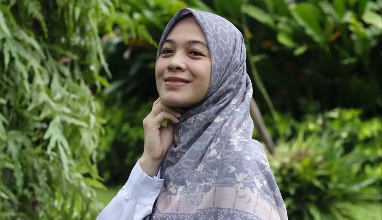 <p>Penampilan Dian Ayu dalam akun Instagram pribadinya pun sering curi perhatian publik. Pasalnya, meski telah jarang muncul di layar kaca, ia tetap aktif mengunggah berbagai kegiatan di media sosial. (Liputan6.com/IG/@dianayulestari)</p>