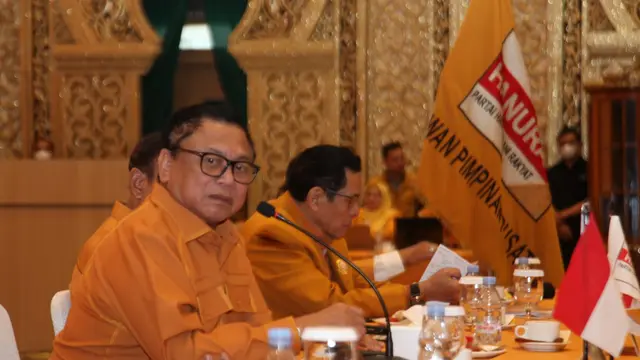 Ketua Umum Partai Hanura Oesman Sapta mengumpulkan Ketua DPD dan Bappilu seluruh Indonesia untuk konsolidasi menangkan capres Ganjar Pranowo pada Pilpres 2024.