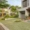 Taman Depan Rumah dengan Paving Rumput Gemini AI