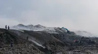 Hari ke-9 Kebakaran TPA Jatiwaringin, Api Belum Padam