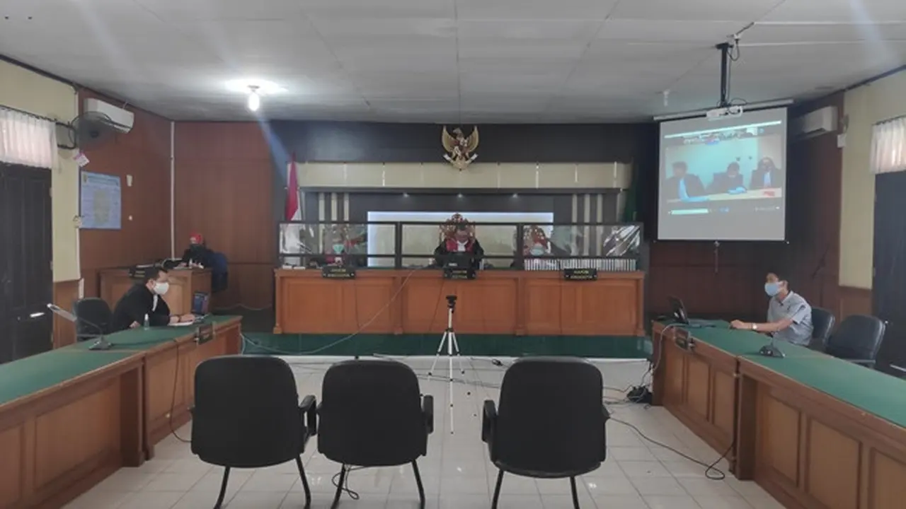 Sidang terdakwa suap alih fungsi hutan Riau di Pengadilan Tipikor pada Pengadilan Negeri Pekanbaru.