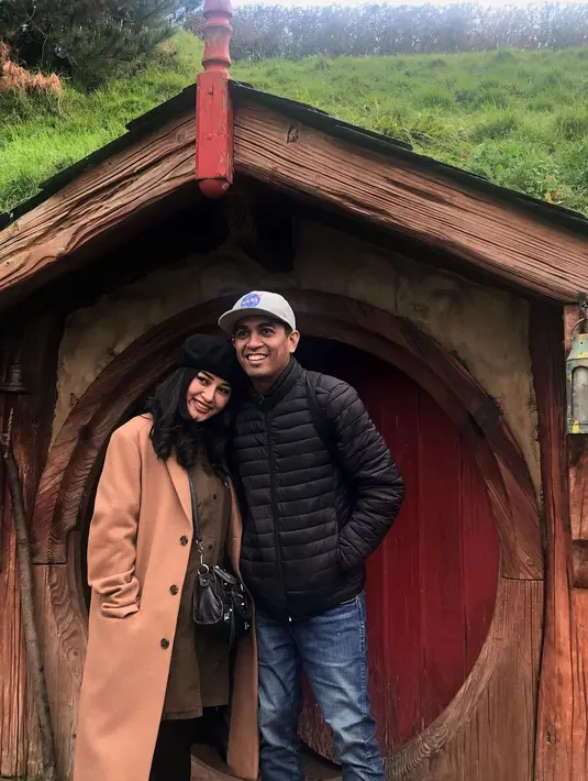 Sekedar informasi, tiga tahun silam penyanyi dan pencipta lagu, Glenn Fredly meninggal dunia. Saat itu, Gewa, anak pernikahannya dengan Mutia Ayu sekitar usia satu bulan.  [Instagram/mutia_ayuu]