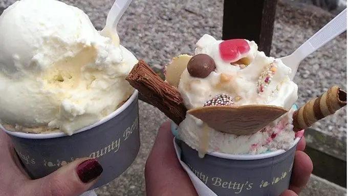 17 Es Krim Wajib Coba Kalau Kamu Liburan ke Britania Raya