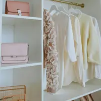 Ilustrasi lemari pakaian. (c) Anastasia Shuraeva/Pexels.com