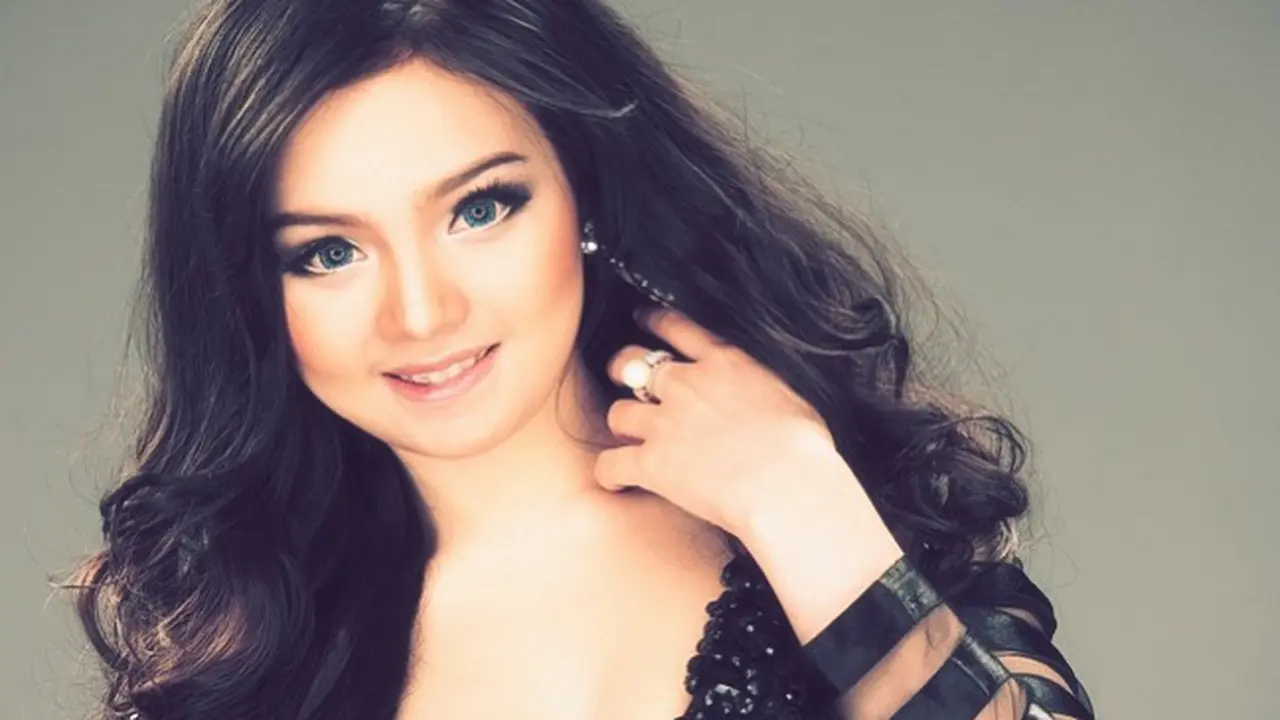 Dengan Goyang Galau, Dewi Mambo Siap Saingi Dewi Perssik