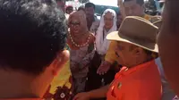 Mbak Tutut dan Mamiek Soeharto mendapat pengawalan ketat satgas partai Berkarya Garut (Liputan6.com/Jayadi Supriadin)