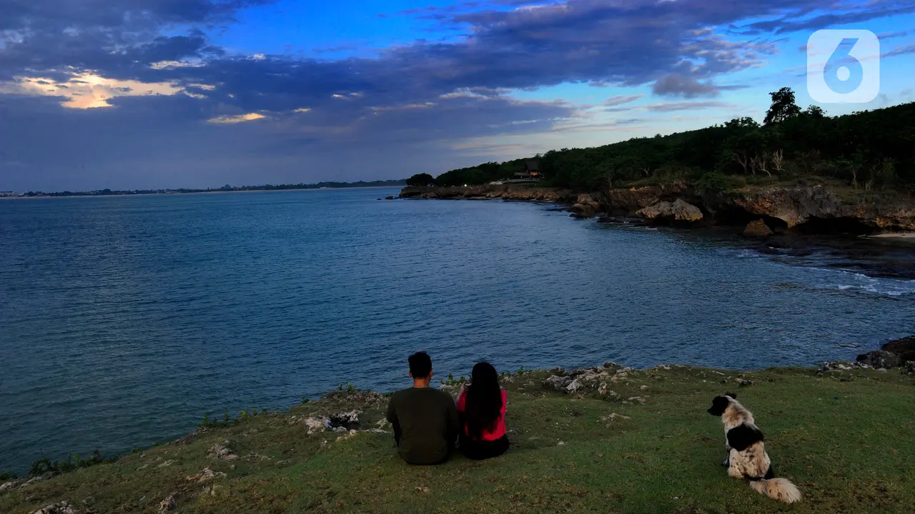 Eksotisnya Pantai Honeymoon di Jimbaran